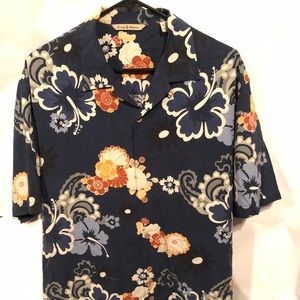Tommy Bahama dress button up Hawaiian T-shirt